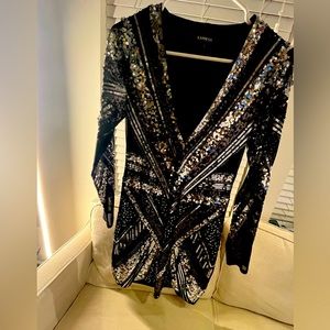 Black and silver sequins mini long sleeve dress